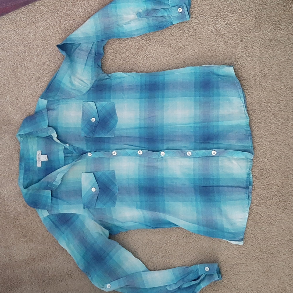 Blue patterned button up